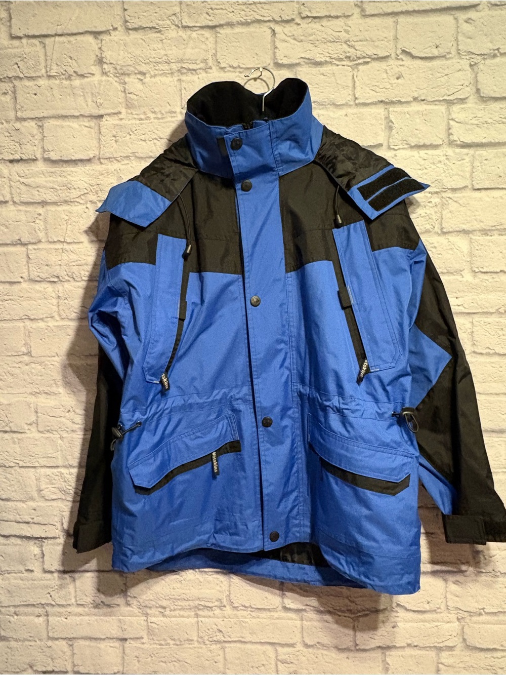 Wetskins Men's Blue and Black Rain Jacket Small